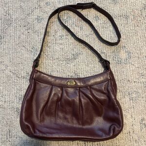 Aigner Burgundy Leather Purse 12x8x2 Adjustable Cross Body Strap Pre-Owned Cond.
